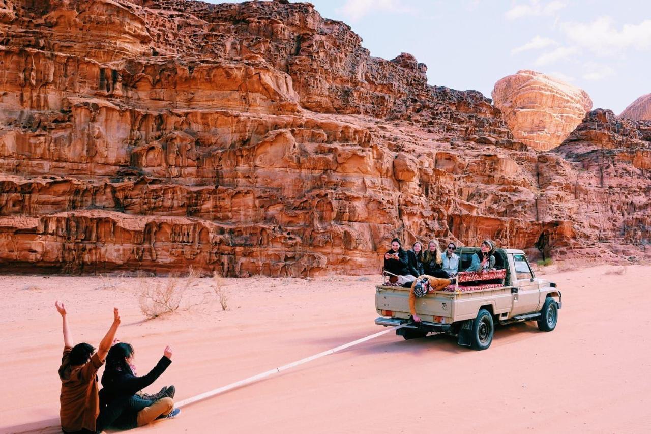 Wadi Rum Bedouin Camp And Desert Tours Exterior foto